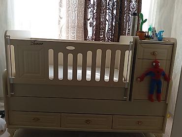 Beşiklər: Oğlan və qız üçün, İşlənmiş, Dördbucaq, Beşik, Dəstsiz, Matras ilə, Yellənmə mexanizmi ilə — 2