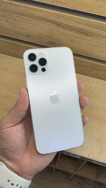 Apple iPhone: IPhone 12 Pro, Б/у, 256 ГБ, 29000 %