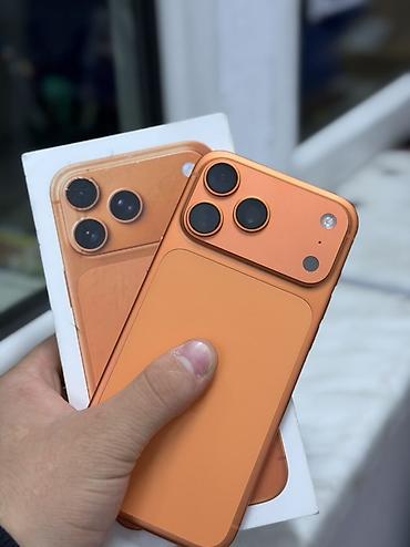 apple watxh: Смартфон в оранжевом цвете с тремя объективами основной камеры и — 2
