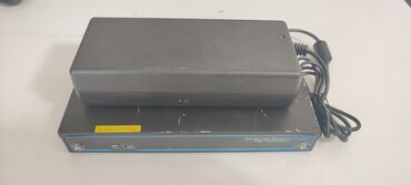 мадем: 8 портовый PoE switch (+2 сетевых) коммутатор. В комплекте кабель и
