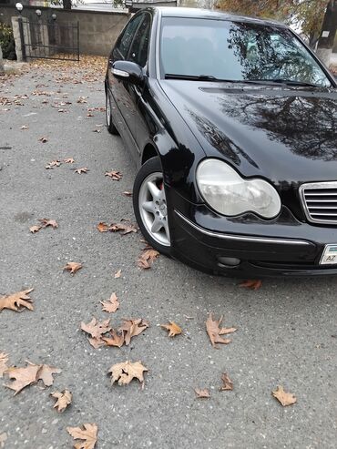 Mercedes-Benz: Mercedes-Benz C 200: 2 l | Sedan — 6