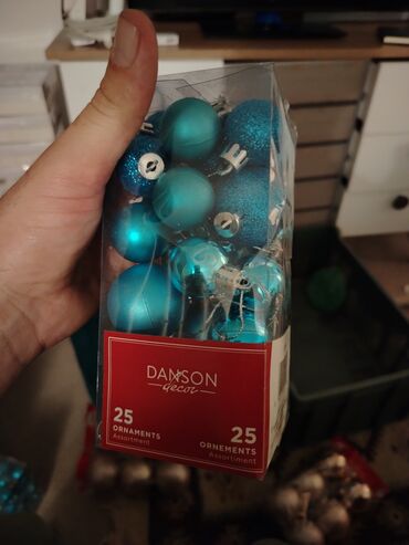 Yeni il oyuncaqları və bəzəkləri: Yeni il ağacı üçün oyuncaq dəstləri - 9-luq qutular: Hər qutuda 9 — 5