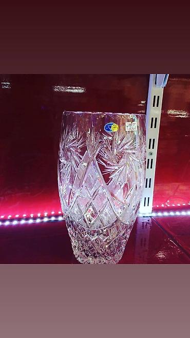 Vazalar: Bir vaza, Xrustal — 12