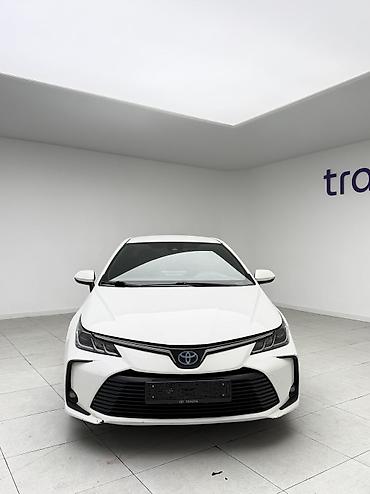 byd e1: Toyota Corolla: 2019 г., 1.8 л, Вариатор, Гибрид, Седан — 5