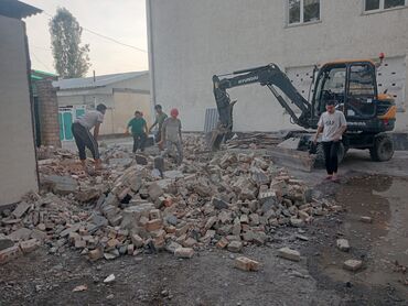 Демонтажные работы: Снос стен, Разбор полов, Снятие потолков | Гипсокартонная стена, Снос перегородки, Снятие старой штукатурки | Зачистка от старых обоев, Сбивка старой штукатурки, Снятие извести | Демонтаж ламината, Демонтаж паркета, Демонтаж линолеума | Крыша из шифера, Металлочерепичная кровля, Мягкая кровля Больше 6 лет опыта — 21