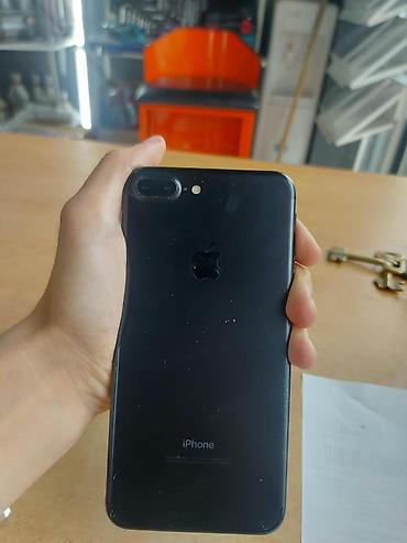ipod classic 7: IPhone 7 Plus, 128 GB, Jet Black, Barmaq izi — 3