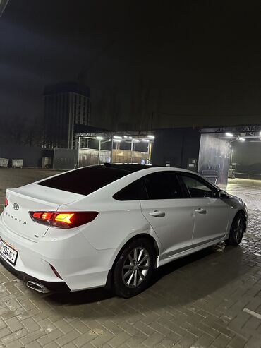 Hyundai: Hyundai Sonata: 2018 г., Бензин, Седан — 6