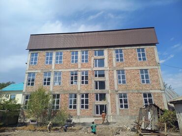часный сектор: Сдаю Офис, 550 м², 1 линия