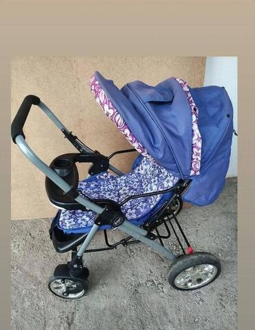 коляска детская каракол: Коляска, цвет - Голубой, Б/у