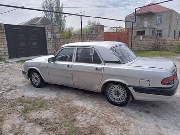QAZ: QAZ 3110: 2.3 l | 2003 il 239392 km Sedan — 5