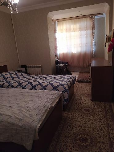 bazar: Nefciler metrosu icra hakimiyetin yani, park yaxin,bazar 9 mertebenin — 1