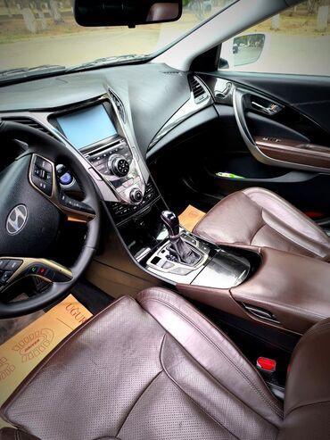 Hyundai: Hyundai Azera-2012-ci il . Baki servisden alinib 2013 il. 2.4 benzin — 7