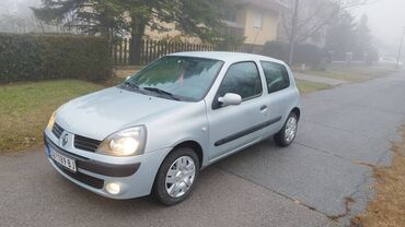 kompresor za gume na upaljac: Renault Clio: 1.2 l | 2004 year 143256 km. Hatchback