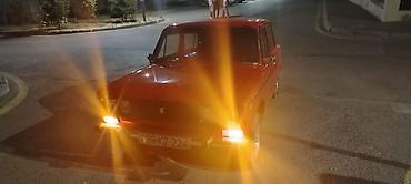 avtomobil az zil 130: VAZ 2106 sedan – klassik qırmızı rəng, xrom xarici detallarla. - — 5