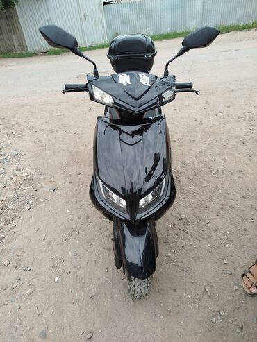 скутер три в одном: Скутер M8, 150 куб. см, Бензин, Б/у