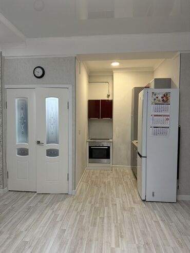 квартира с дизайнерским ремонтом жк: 1 бөлмө, 42 кв. м, Элитка, 8 кабат, Косметикалык ремонт