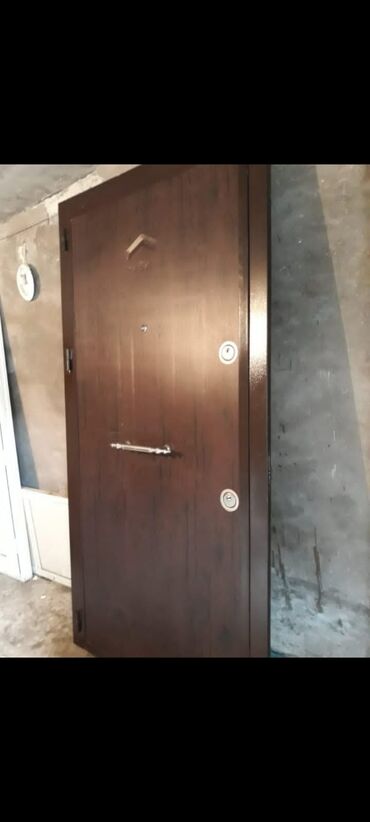 seyf qiymetleri: Giriş qapısı, Seyf