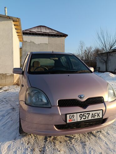 Toyota: Toyota Vitz: 1999 г., 1 л, Автомат, Бензин, Хэтчбэк