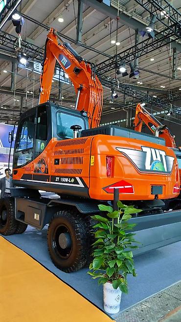 cummins: Экскаватор, 2026 г., Колесный — 2