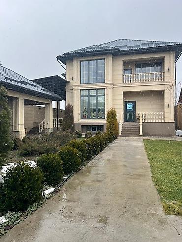 Продажа домов: Дом, 300 м², 7 комнат, Риэлтор — 1