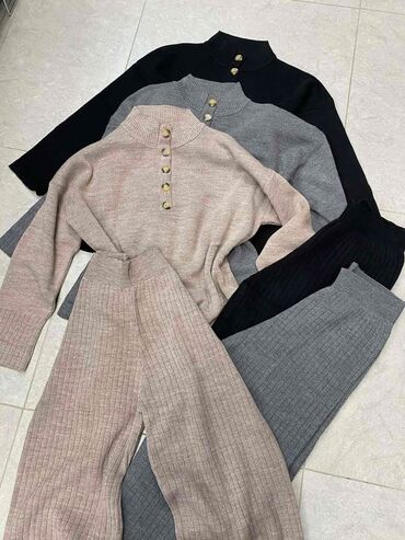 Kompleti: Twin set 🌸
Vel : ( univerzalna ) 🔝
Cena : 3500 din 🔥 na lalafo.rs — 9 Kompleti: Twin set 🌸
Vel : ( univerzalna ) 🔝
Cena : 3500 din 🔥 — 9