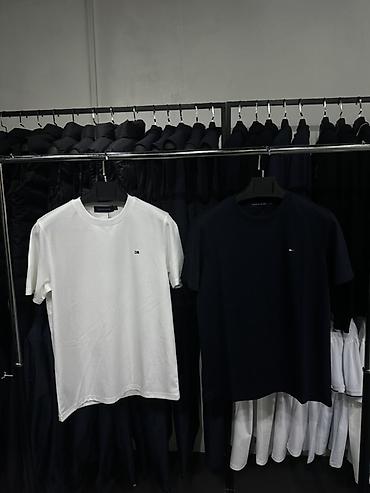 Футболки: Мужская футболка, Стандарт, Moncler, Новый, цвет - Белый, Бесплатная доставка — 1