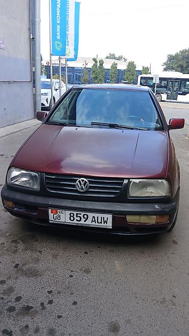 a8 d2: Volkswagen Vento: 1995 г., 1.8 л, Бензин, Седан — 2