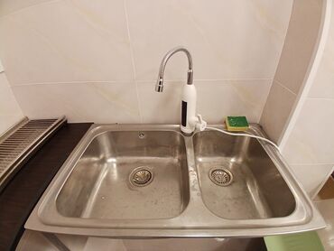 moydadir islenmis: İşlənmiş Kvadrat Mətbəx çanağı, Şkafsız, Paslanmaz polad