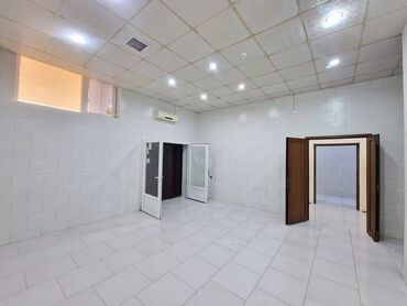 Anbar və emalatxanalar: Yasamal rayonu, “Tibb Kolleci” yaxınlığında, İnşaatçılar ilə 20 — 14