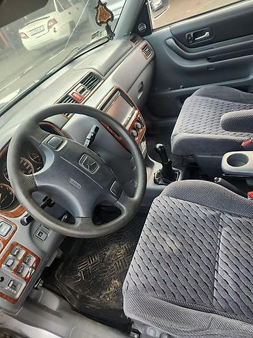 жили машина: Honda CR-V: 2001 г., 2 л, Кол менен иштөөчү, Бензин, Кроссовер — 6