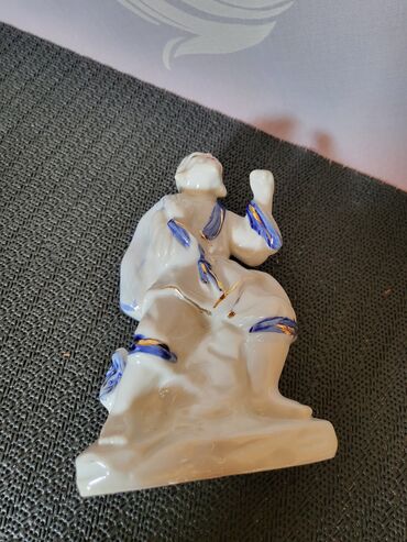 Figurice i makete: Porcelanska nova,vintaz figura kineski mudrac. Figura na lalafo.rs — 10 Figurice i makete: Porcelanska nova,vintaz figura kineski mudrac. Figura — 10