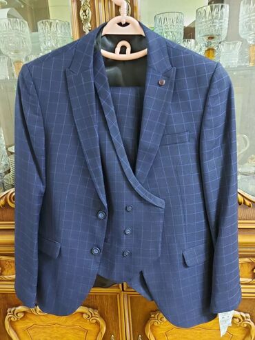 qaqa stil: Aventus Men’s Wear üçlük kostyum - Model: TB Slim Fit B - Parça