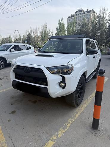 off roud: Toyota 4Runner: 2020 г., 4 л, Типтроник, Бензин, Внедорожник — 1