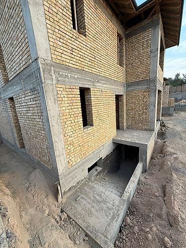 курулуш компания: 6 бөлмө жана андан көп, 270 м², 5 соток, Ош, Геолог шаарчасы, Менчик ээси — 5