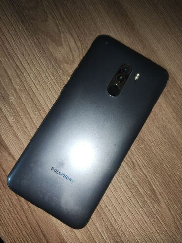 телефон lenovo: Poco Pocophone F1, Колдонулган, 64 ГБ, түсү - Боз, 2 SIM