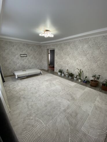 Долгосрочная аренда домов: Сдается дом посуточно. 4 комнаты, двор для парковки + интернет. Цена — 6