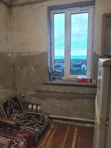 berdede ev satilir: Bakı, Pirallahı qəs., 3 otaqlı, Köhnə tikili, 70 kv. m — 3