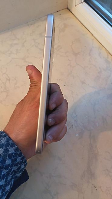 uz masaj aparatı: Honor 400 Lite, 256 GB, rəng - Qızılı, Barmaq izi — 2