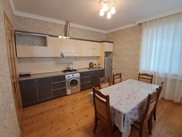 Günlük kirayə evlər: 90 kv. m, 3 otaqlı — 9