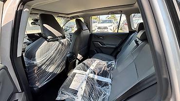 Toyota: Toyota Wildlander: 2026 г., 2 л, Автомат, Бензин, Внедорожник — 4