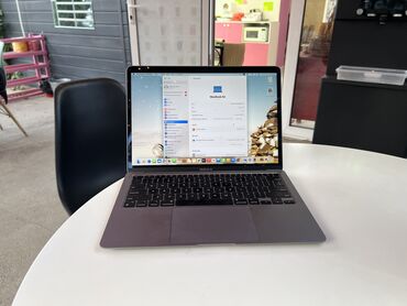 cf card: Ноутбук, Apple, 8 ГБ ОЗУ, Apple M1, 13.3 ", Б/у, Для несложных задач