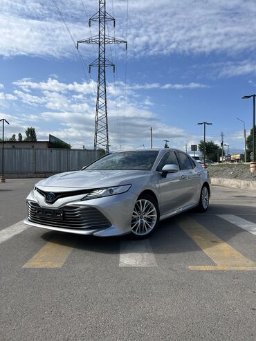 раф 4 2018: Toyota Camry: 2018 г., 2.5 л, Автомат, Гибрид, Седан