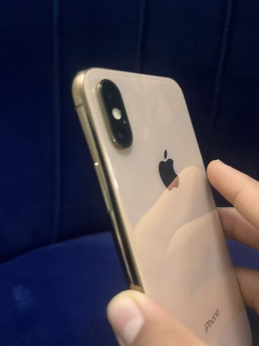Apple iPhone: IPhone Xs, Б/у, 256 ГБ, Золотой, Защитное стекло, Чехол, 79 %