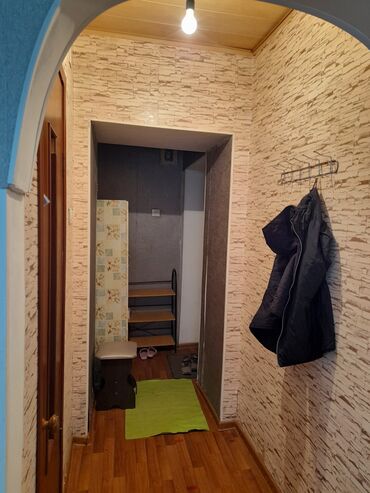 аренда под мини кафе: 1 комната, 30 м², Хрущевка, 1 этаж, Косметический ремонт