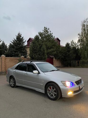 продаю с доплатой мне: Toyota Altezza: 1999 г., 2 л, Автомат, Бензин, Седан