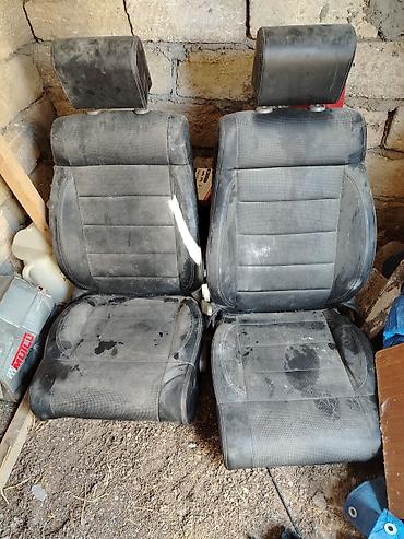 Oturacaqlar: Məhsul:Jeep Wragler Avtomobili üçün ön oturacaqlar və təhlükəsizlik — 1