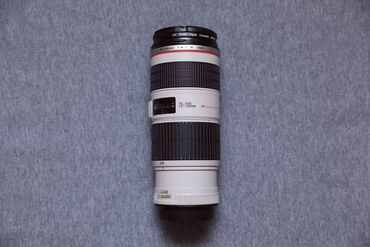 Foto və video aksesuarları: Canon 70-200 f/4 USM IS L Stablizatorludur. Öz yaşına görə çox yaxşı