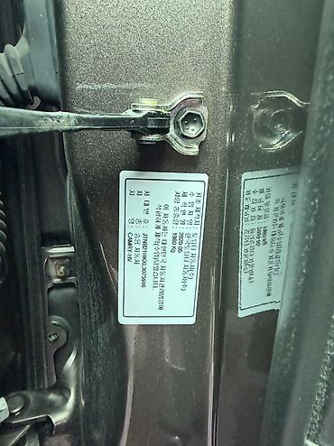 byd l: Toyota Camry: 2020 г., 2.5 л, Автомат, Гибрид, Седан — 6