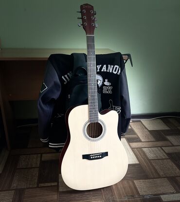 гитара 39: Акустическая гитара DasTan 41 размер состояние новой гитары. особо не