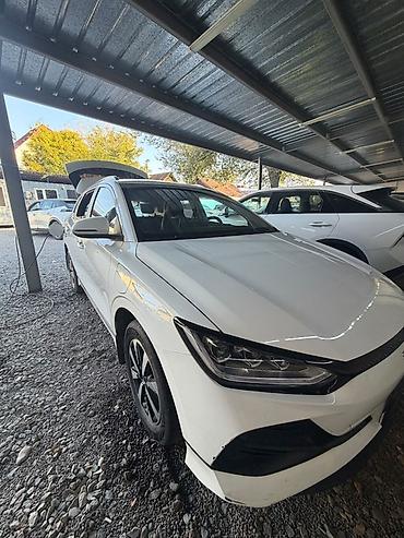 BYD: BYD E2: 2023 г., Автомат, Электромобиль, Хэтчбэк — 2
